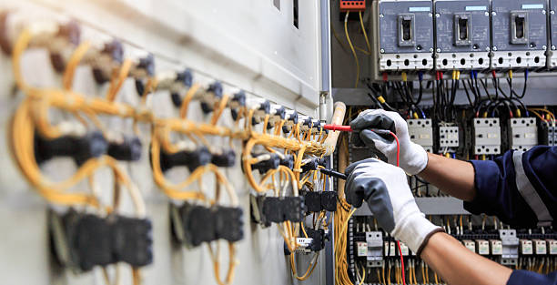 Professional Electrician technician working in Shasta Lake, CA